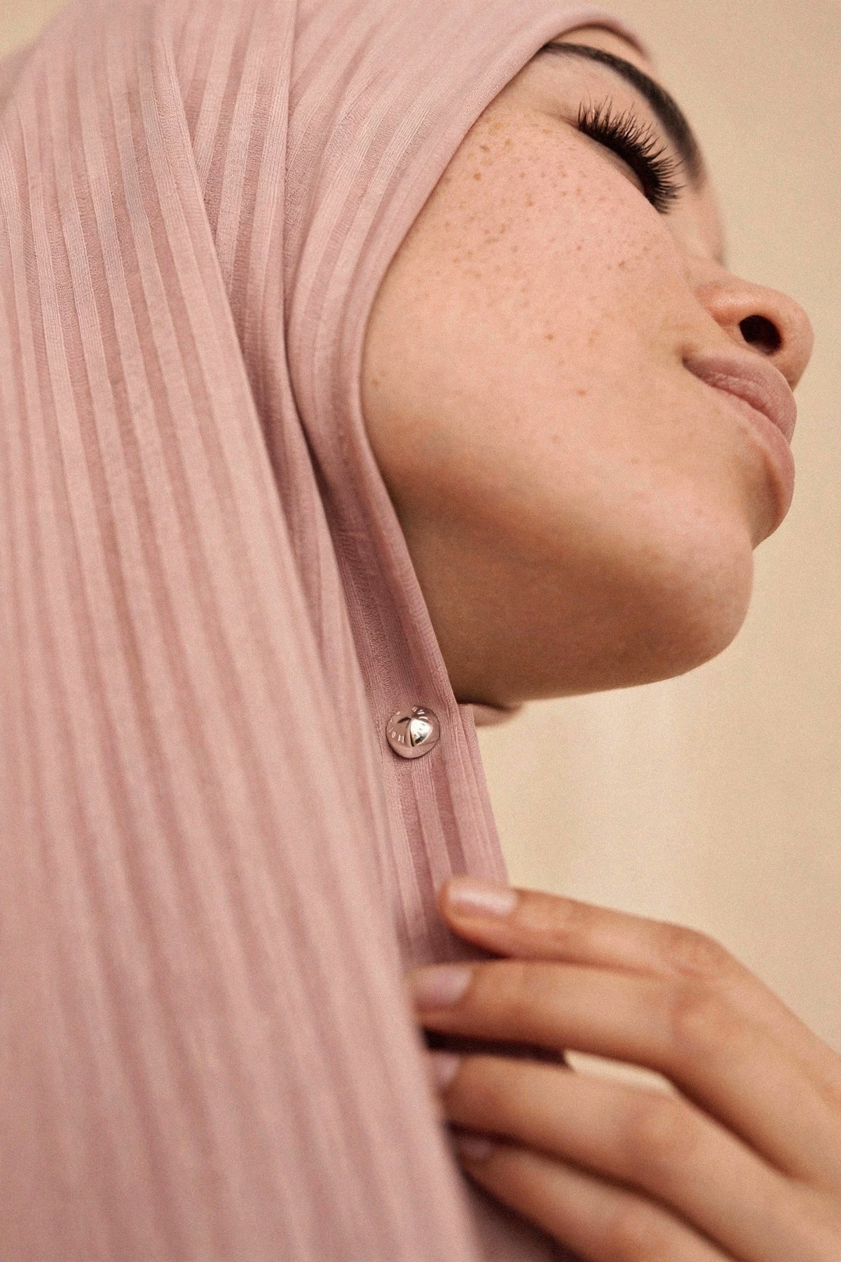 Metallic Hijab Magnets — close-up