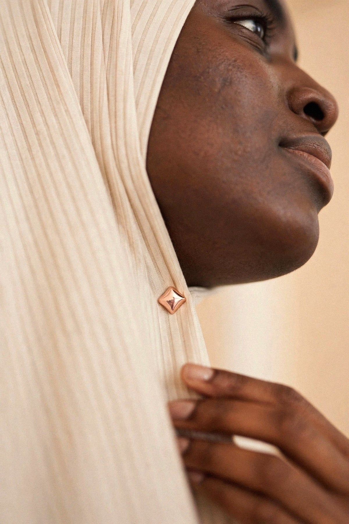 Metallic Hijab Magnets — close-up