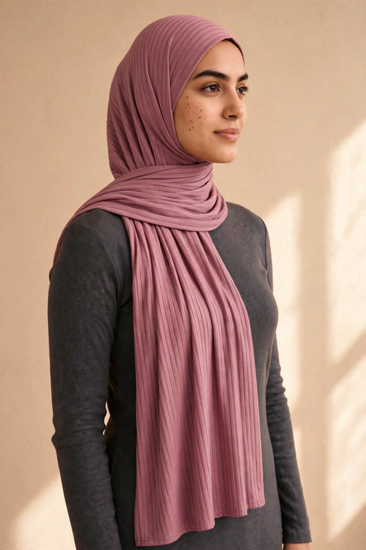 Model wearing the Rose Quartz ribbed jersey hijab styled with a charcoal top - Concealed Muslimah