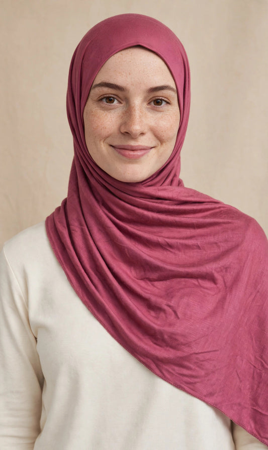 Model wearing the Rosewood premium jersey hijab styled with a cream top - Concealed Muslimah