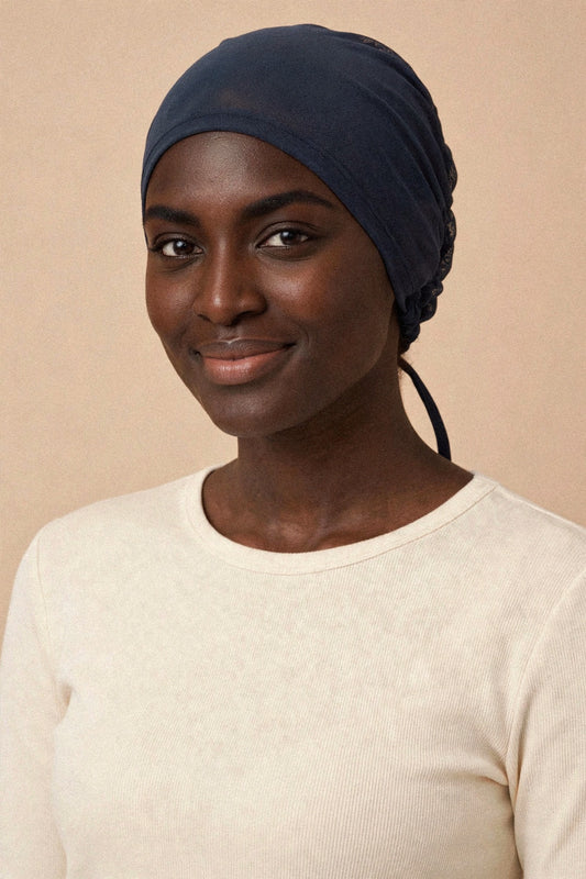Model wearing the Navy Blue - Zero Feel Underscarf