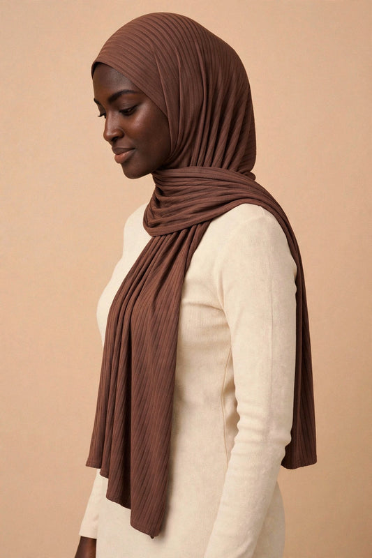 Model wearing the Warm Chocolate ribbed jersey hijab styled with a cream top - Concealed Muslimah