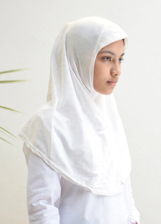 White - Early Teen Hijab